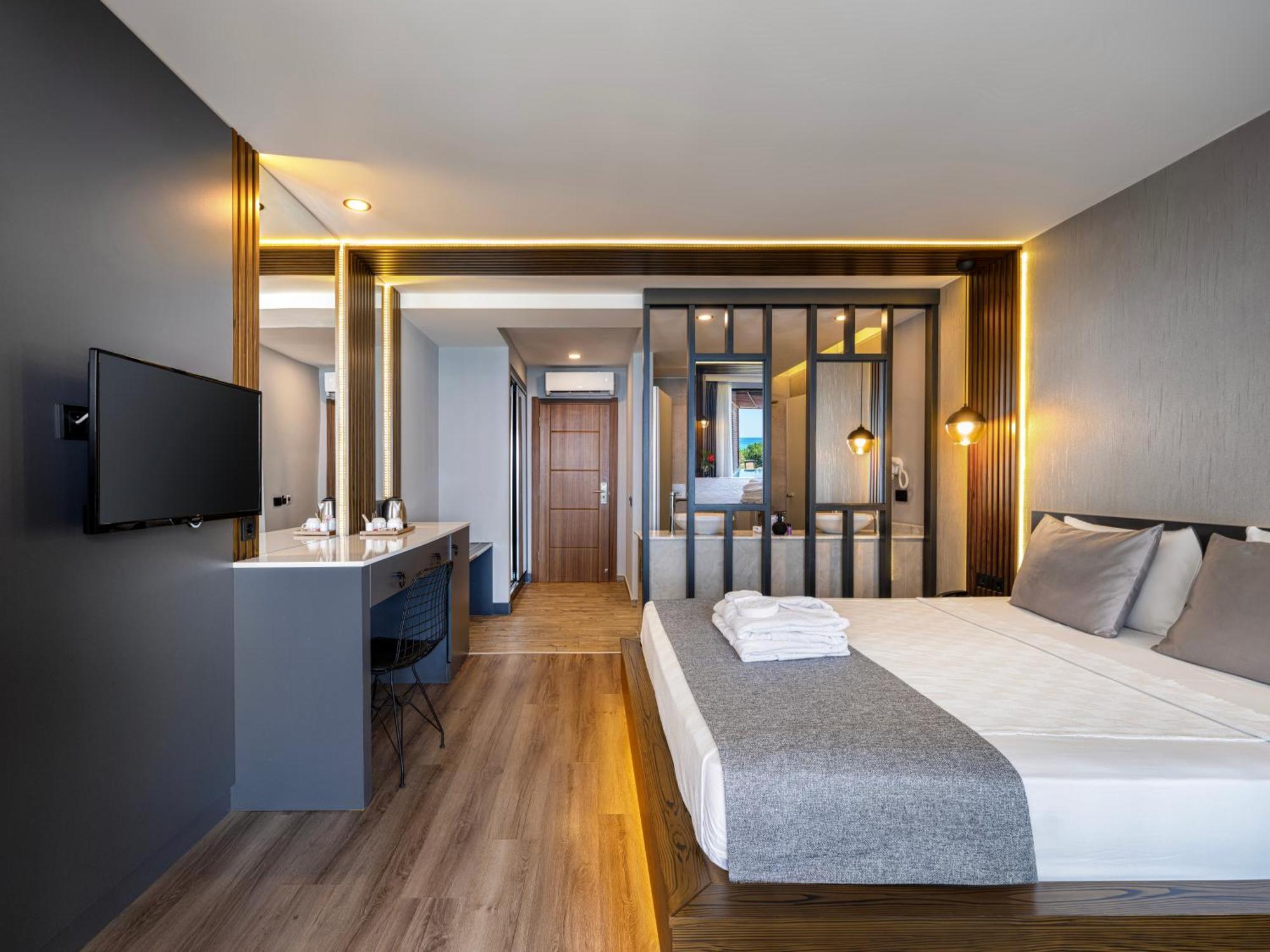Adora Calma Beach Hotel Adults Only Kızılot Buitenkant foto